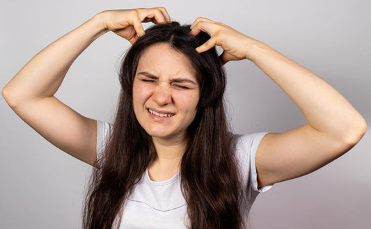 #ScalpCare: गर्मी और पसीने में स्कैल्प की खुजली को कूल रखने के 5 प्राकृतिक उपाय! - Fytika Healthcare Products